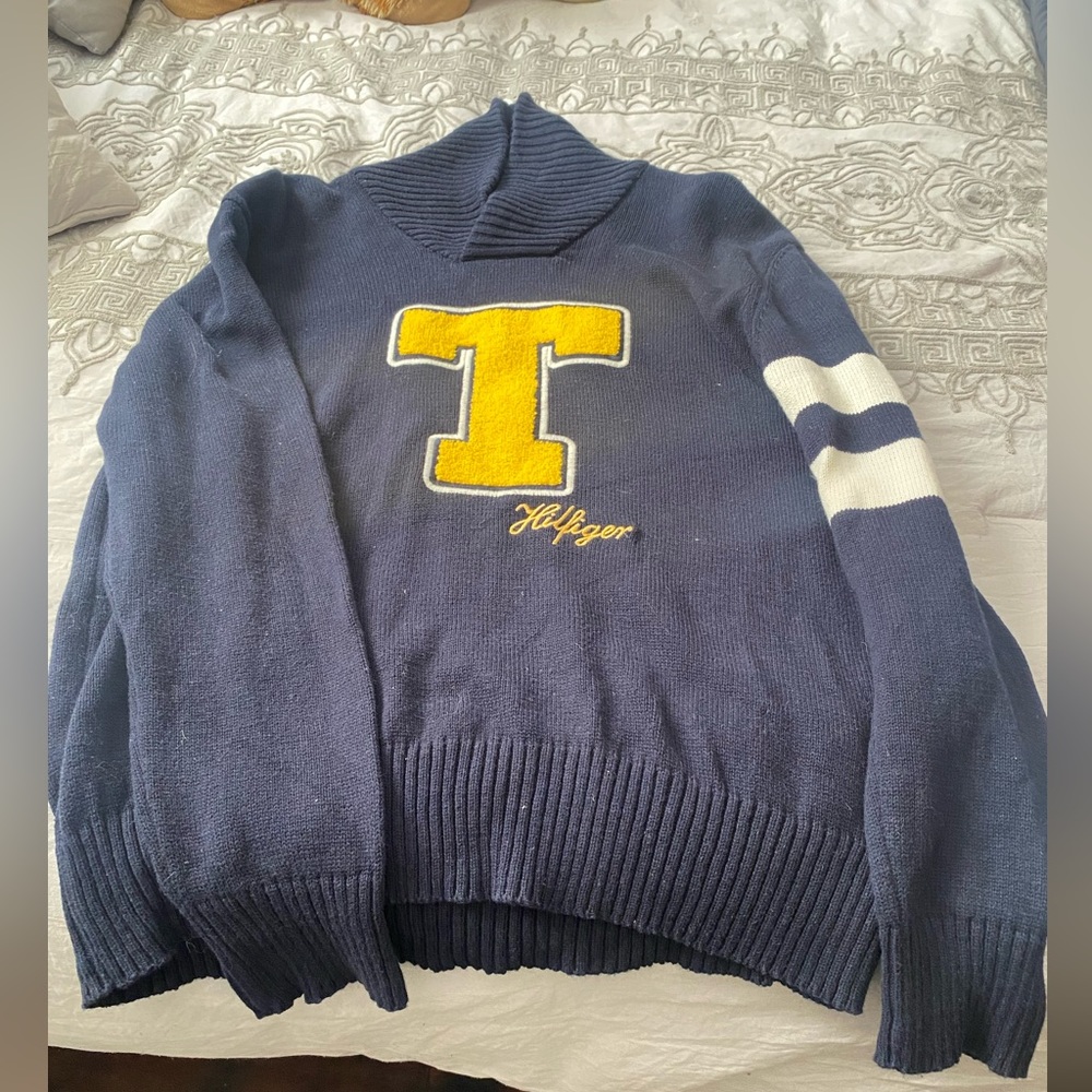 Tommy Hilfiger sweater
